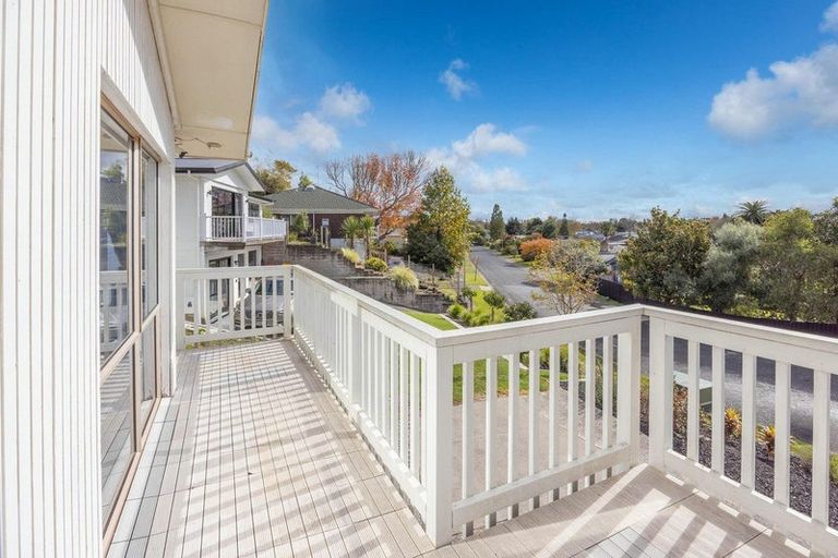 Photo of property in 16 Garthwood Road, Hillcrest, Hamilton, 3216