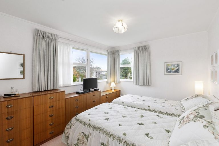 Photo of property in 9 Nimmo Avenue West, Waikanae, 5036