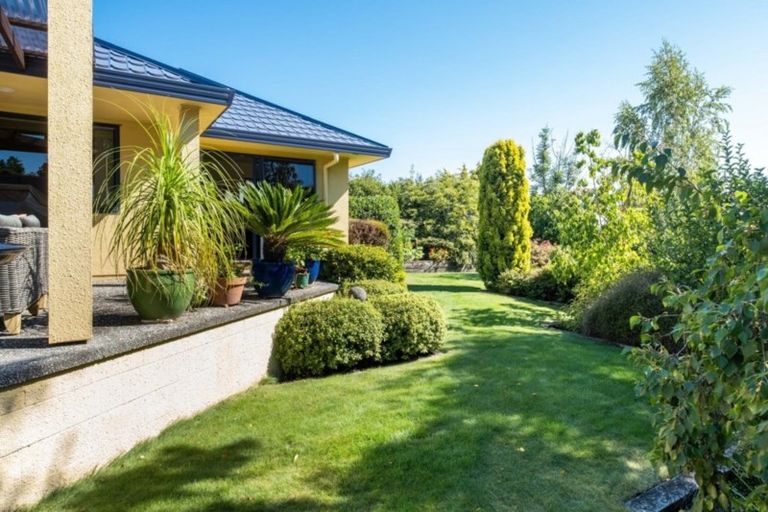 Photo of property in 58 Palmerston Road, Havelock North, 4130