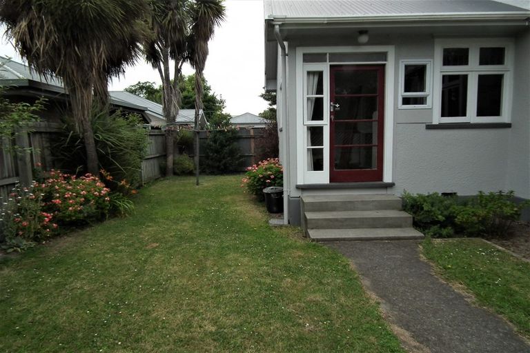 Photo of property in 110 Rattray Street, Riccarton, Christchurch, 8041