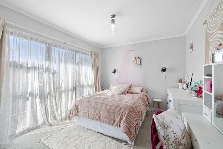 Photo of property in 17 Pukekohatu Street, Waitara, 4320