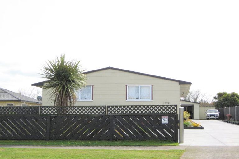 Photo of property in 2a Elizabeth Grove, Stratford, 4332