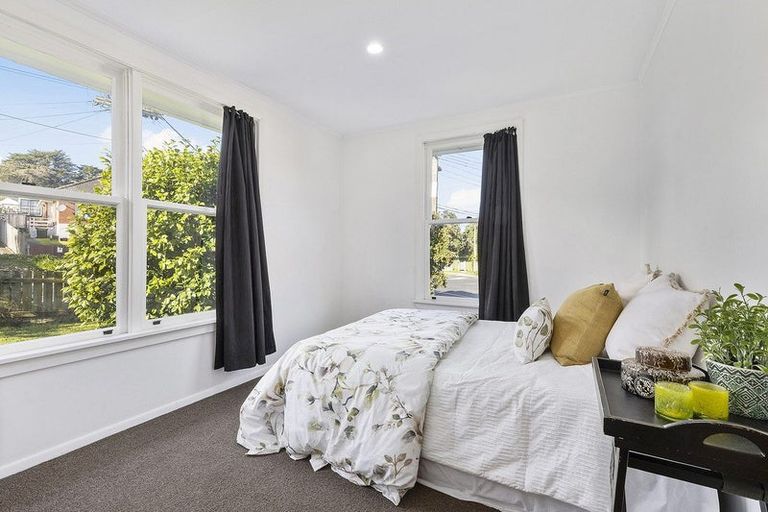 Photo of property in 17 Dimock Street, Titahi Bay, Porirua, 5022