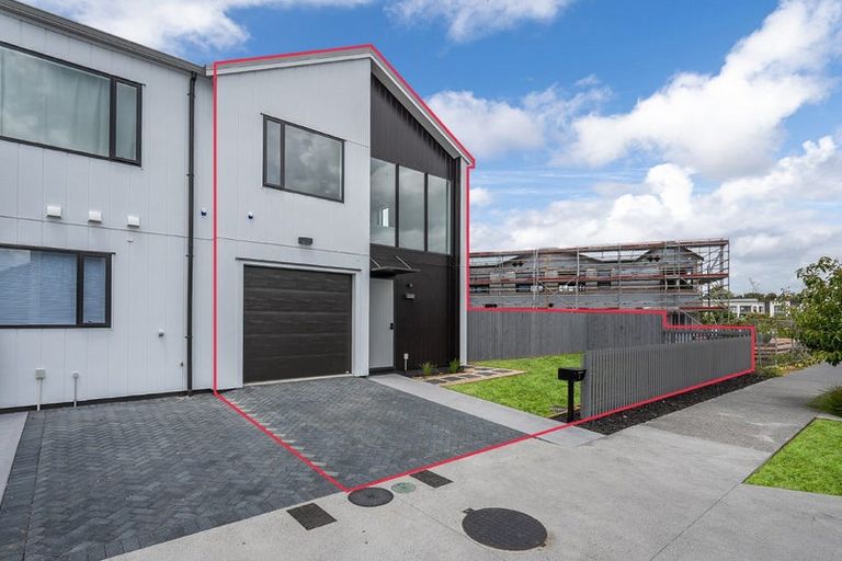 Photo of property in 7 Samuel Marsden Place, Whenuapai, 0618