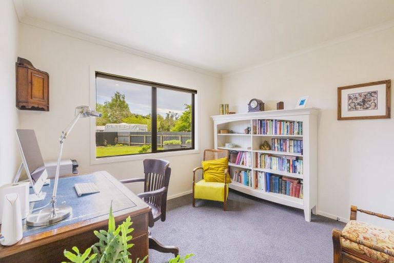 Photo of property in 12c Johnson Street, Waipawa, 4210