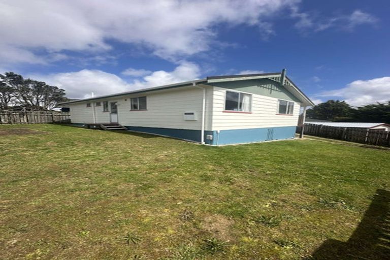 Photo of property in 1/2 Cathie Place, Karori, Wellington, 6012