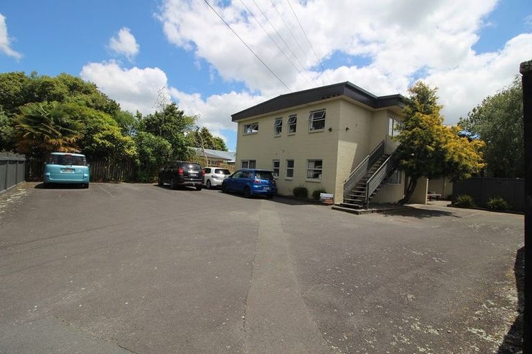 Photo of property in 17u4 May Street, Hamilton East, Hamilton, 3216