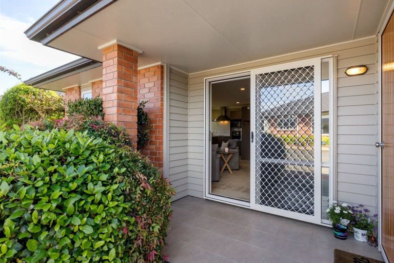 Photo of property in 5 Walter Court, Cambridge, 3434