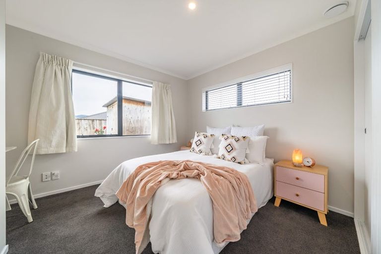 Photo of property in 107 Riverstone Drive, Riverstone Terraces, Upper Hutt, 5018
