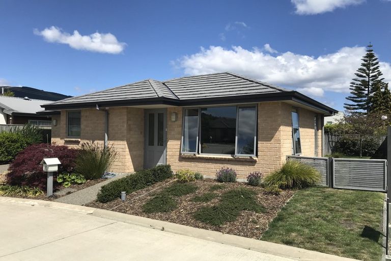 Photo of property in 1 Acorn Way, Stoke, Nelson, 7011