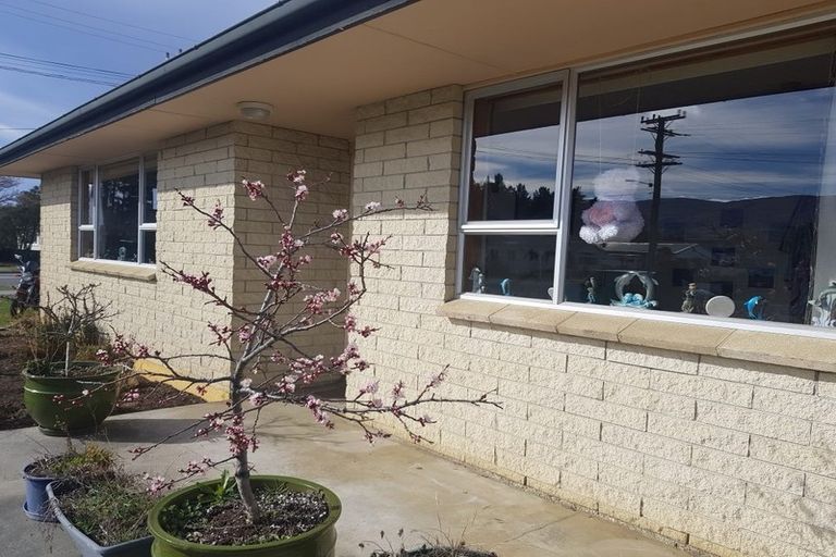 Photo of property in 28 Erris Street, Cromwell, 9310