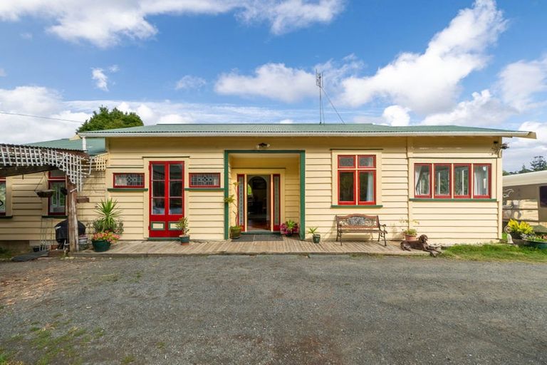 Photo of property in 1262 East Coast Road, Redvale, Albany, 0794
