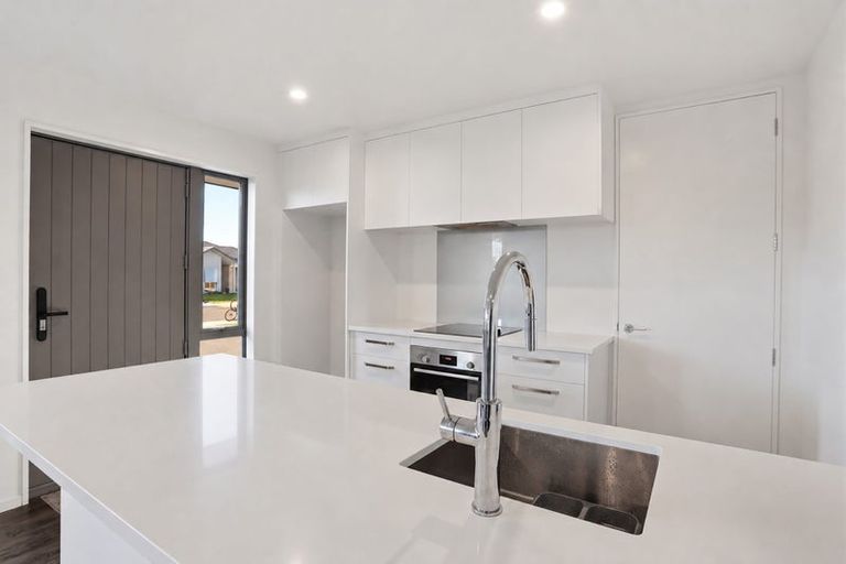 Photo of property in 13 Ellmers Street, Woodend, 7610