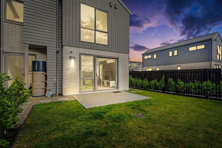 Photo of property in 9 Tarakoi Road, Hobsonville, Auckland, 0616