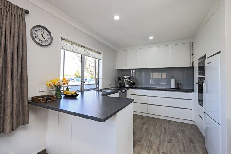 Photo of property in 36a Anzac Avenue, Onekawa, Napier, 4110