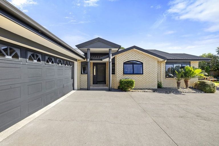 Photo of property in 4 Willow Place, Whalers Gate, New Plymouth, 4310