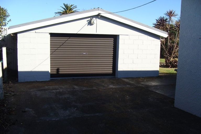 Photo of property in 25 Battiscombe Terrace, Waitara, 4320