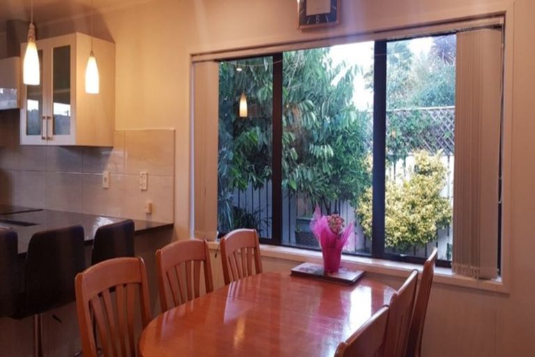 Photo of property in 1/5 Esperanto Road, Papatoetoe, Auckland, 2025