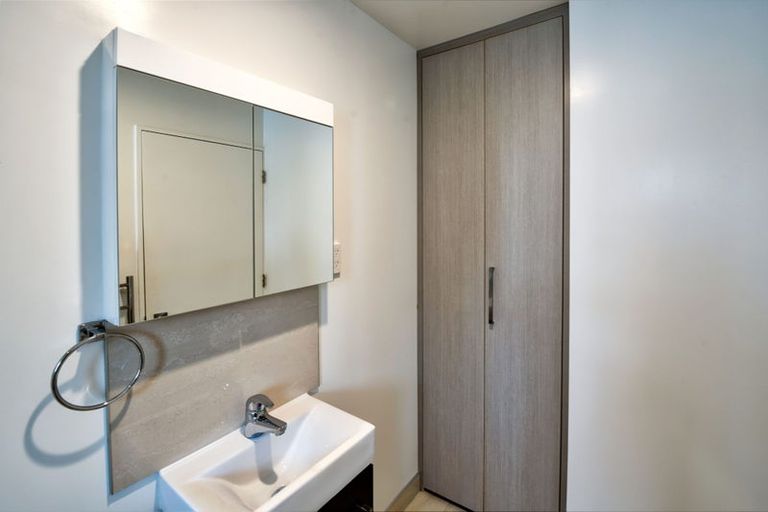 Photo of property in 7/290 Barbadoes Street, Christchurch Central, Christchurch, 8011