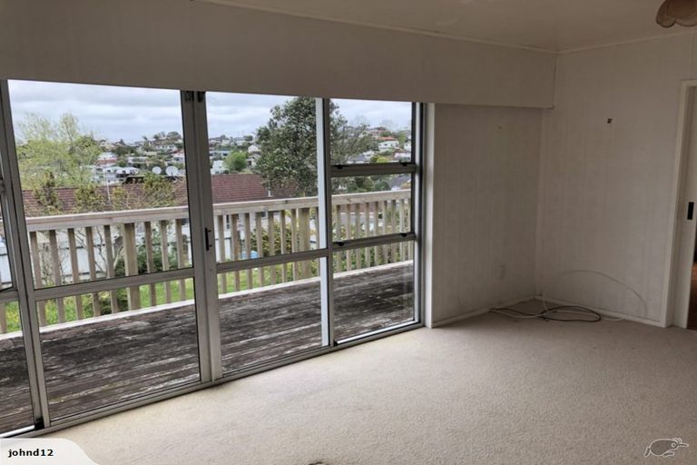 Photo of property in 23 Athena Drive, Totara Vale, Auckland, 0629