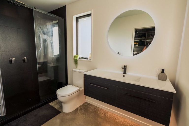 Photo of property in 5 Tahi Street, Albert Town, Wanaka, 9305