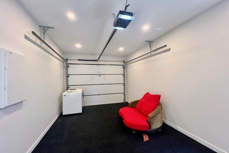 Photo of property in 56 Casuarina Road, Half Moon Bay, Auckland, 2012