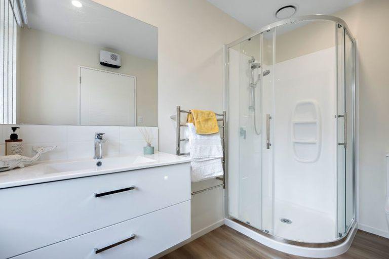 Photo of property in 20 Quinn Crescent, Woodend, 7610