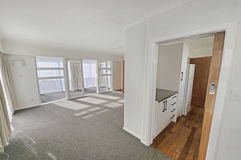 Photo of property in 10 Amberley Grove, Hutt Central, Lower Hutt, 5010