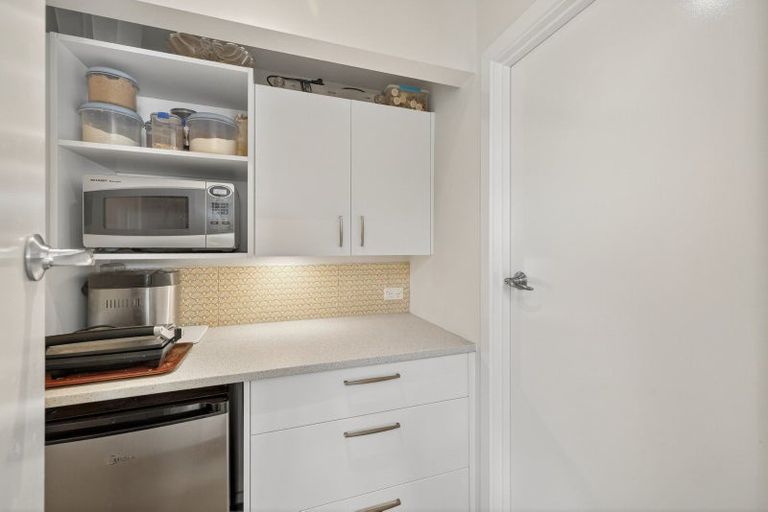 Photo of property in 39 Park Terrace, Corsair Bay, Lyttelton, 8082