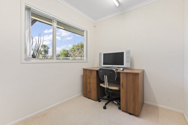 Photo of property in 147 Tukapa Street, Westown, New Plymouth, 4310