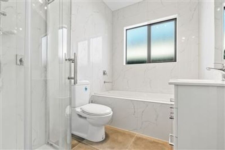 Photo of property in 28 Jutland Road, Pukekohe, 2120