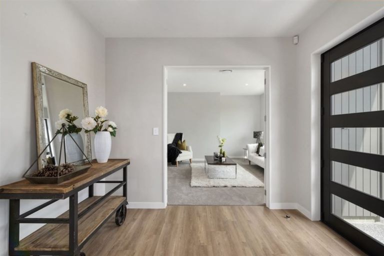 Photo of property in 61 Symes Drive, Red Beach, 0932