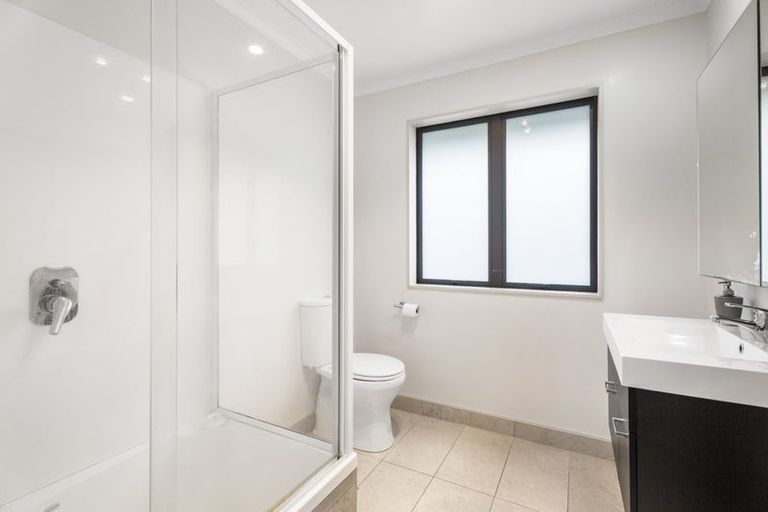 Photo of property in 21 Maylee Crescent, Gulf Harbour, Whangaparaoa, 0930