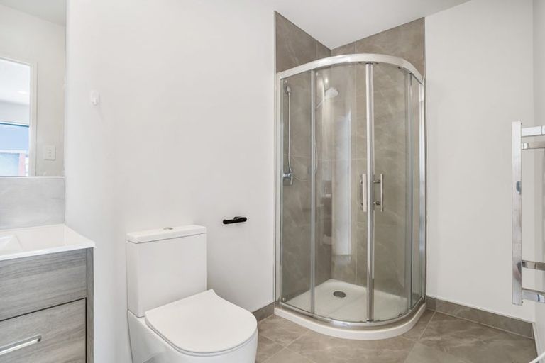 Photo of property in 1 Dignity Street, Papakura, 2110