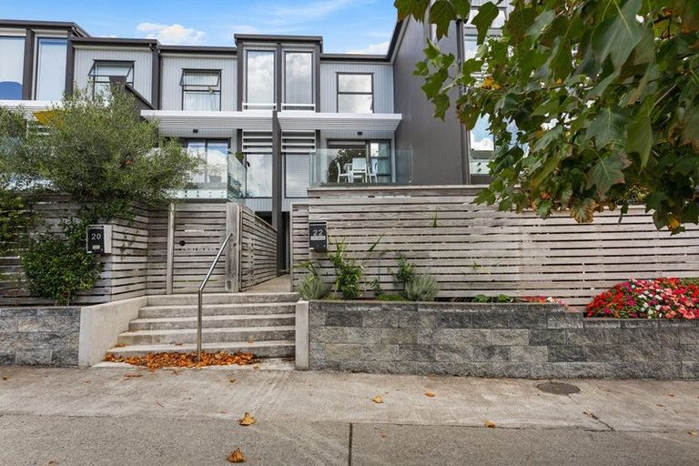 Photo of property in 22 Memorial Park Lane, Hobsonville, Auckland, 0618