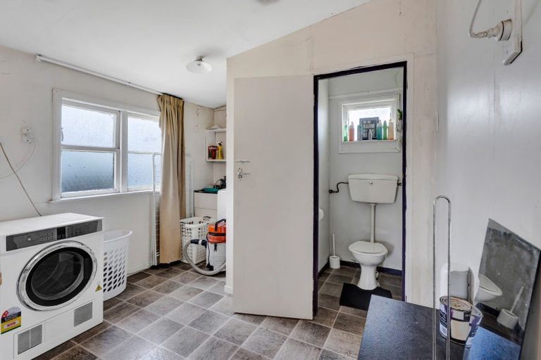 Photo of property in 2 Whitcombe Terrace, Midhirst, Stratford, 4394