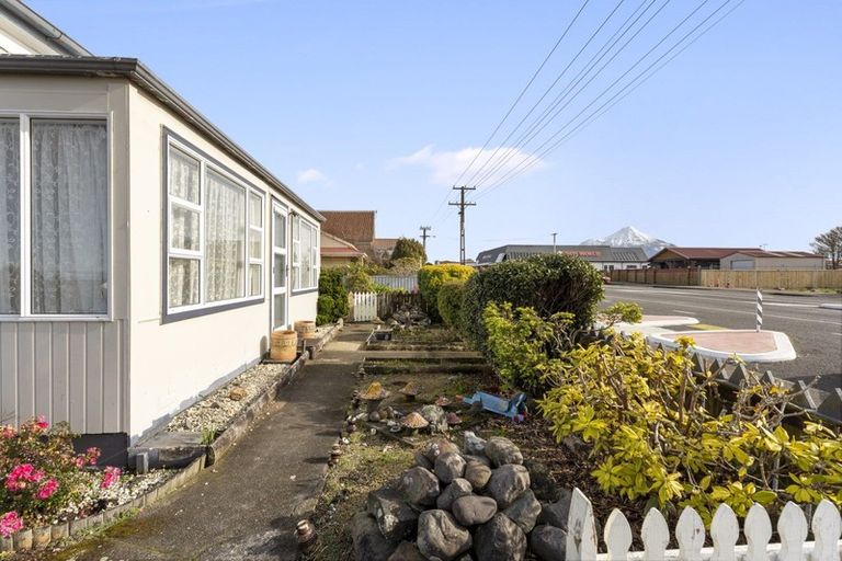 Photo of property in 127 Regan Street, Stratford, 4332