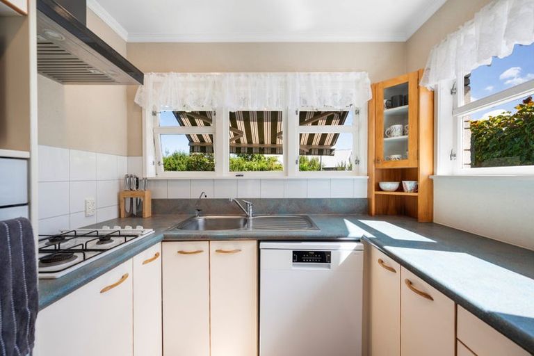 Photo of property in 8 Rakau Street, Havelock North, 4130