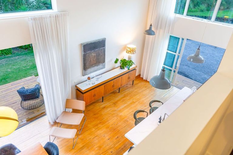 Photo of property in 16a Renata Crescent, Te Atatu Peninsula, Auckland, 0610