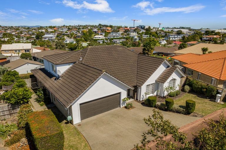 Photo of property in 21 Hendrika Court, Hobsonville, Auckland, 0618