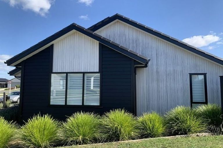 Photo of property in 14 Lewis Way, Cambridge, 3434