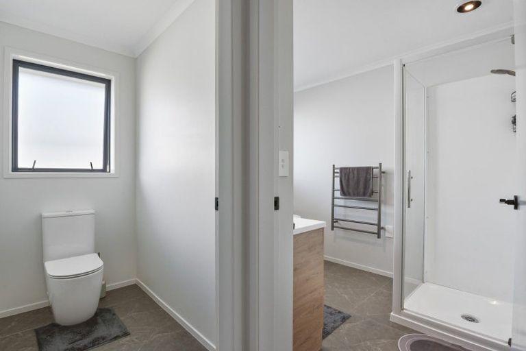 Photo of property in 1 Kohekohe Drive, Owhata, Rotorua, 3010