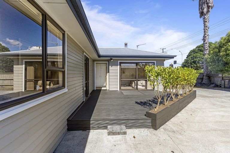 Photo of property in 69 Russell Road, Manurewa, Auckland, 2102