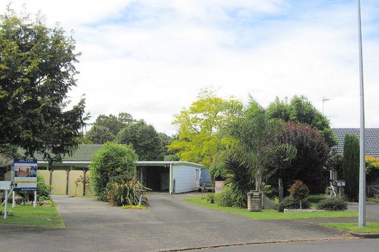 Photo of property in 5 Biscay Place, Conifer Grove, Takanini, 2112
