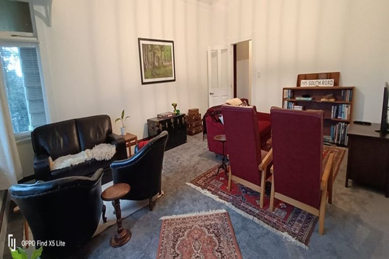 Photo of property in 195 South Road, Hawera, 4610