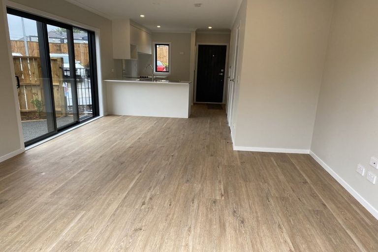 Photo of property in 42/125b Metcalfe Road, Ranui, Auckland, 0612