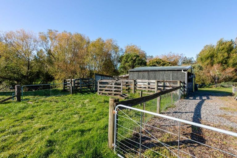 Photo of property in 41 Riverdale Road, Dannevirke, 4930