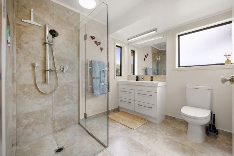 Photo of property in 29 Newton Road, Raglan, Te Mata, 3894