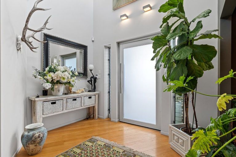 Photo of property in 21 Hillcrest Road, Otumoetai, Tauranga, 3110