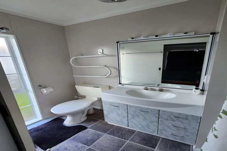Photo of property in 22 Cromwell Drive, Fitzroy, Hamilton, 3206